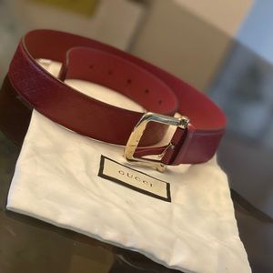RED GUCCI BELT
